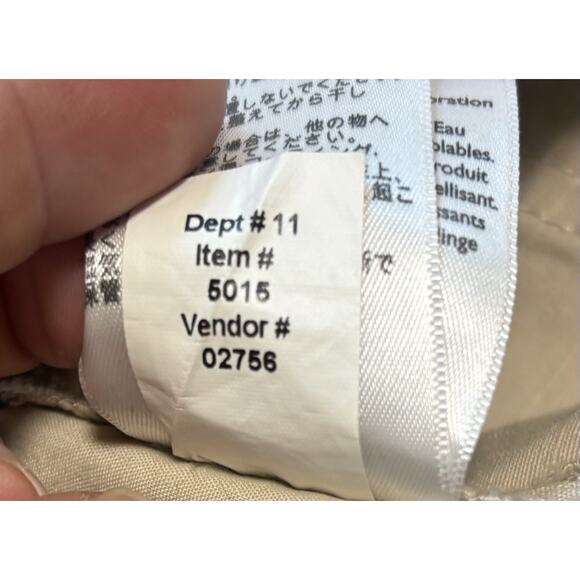 Eddie Bauer Women’s Size 14 Pants Slightly curvy crop Tan Khaki Outdoor Hiking - Picture 9 of 12